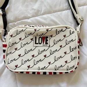 Brighton Love Scroll Canvas‎ Crossbody Bag Purse White Red Black Hearts thumbnail 2