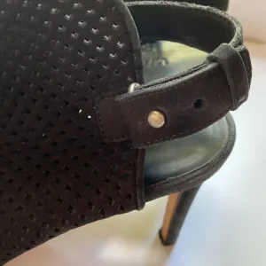 Vince Aden‎ Laser Cut Suede Peep Toe Heel Sandal Slingback Booties Nubuck 7 37.5 thumbnail 8