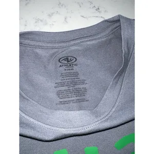 New University of Miami Gray T-Shirt Size Medium thumbnail 4