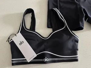 Alo Set Yoga Heart Throb thumbnail 6