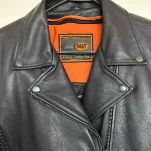 First Classics Leather Women's Black Leather Motorcycle Jacket Insulated Size L thumbnail 4