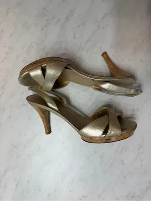 Stuart Weitzman Gold Metallic Leather Cork Platform Slingback Heels Size 7 Y2k thumbnail 2