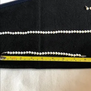 NWOT Pearl Necklace, Bracelet & Earrings Set thumbnail 5