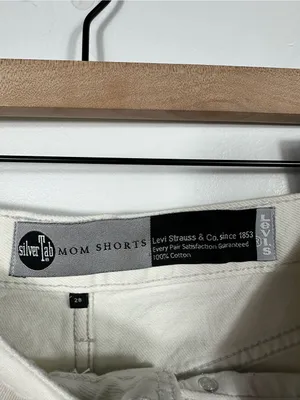 Levi’s SilverTab Mom Shorts White High Rise Denim Jean Shorts 28 100%‎ cotton thumbnail 9