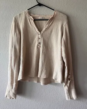 Mystree Distressed Thermal Henley Split V Neck Raw Edge Sleeves Boho thumbnail 1