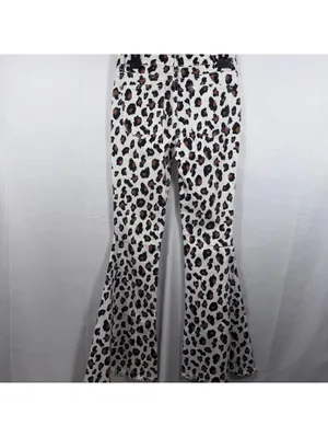 Saints & Hearts Leopard Print Flare Jeans Women’s Size Medium thumbnail 6