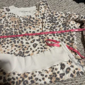 Aerie Oversized Summer Fleece Sweatshirt Leopard- Size Large thumbnail 6