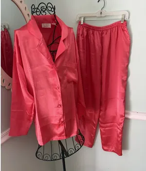 Victoria's Secret Vtg Gold Label‎ Pajamas set Solid Coral Pink Size S Silky Satiny thumbnail 1