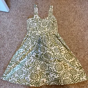 Green and white mini dress Size XS thumbnail 1