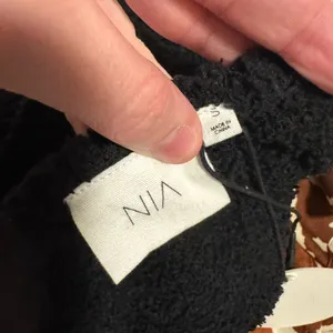 NWT NIA Black Fuzzy Women's Crop Top thumbnail 4