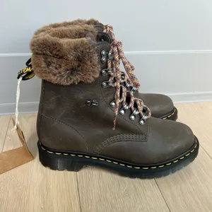 Dr. Martens 1460 Serra Collar Faux Fur Lined Lace Up Boots - Brown - Women’s 9 thumbnail 3