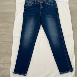 Vervet Flying Monkey Mid Rise Ankle Crop Raw Hem Skinny Jeans thumbnail 9