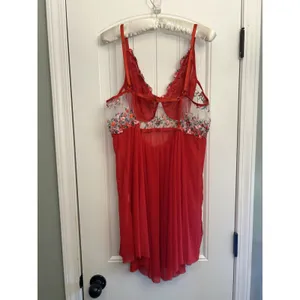 Women’s 3XL Red Floral Embroidered Sheer Mesh Babydoll Lingerie & Matching Thong thumbnail 12
