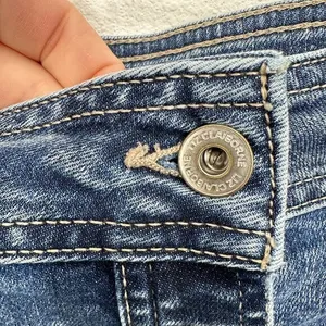 Denim Jean Skirt‎ Retro Y2K Style Button Front Midi Length Liz Claiborne Size 12 thumbnail 5