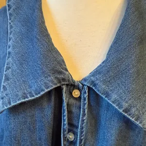 Old Navy Jean Button-Up Shirt Large thumbnail 2