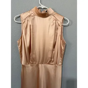 New Lulus Maxi Dress S Champagne Satin Mock Neck Sleeveless Side Slit Prom Gala‎ thumbnail 14