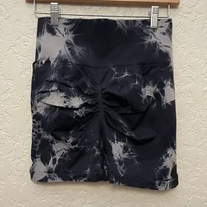 Tie Dye Seamless Scrunch Shorts Medium Black thumbnail 4
