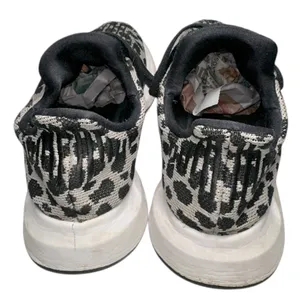 Adidas Women’s Size 7 Leopard Animal Print Swift Running Shoes Sneakers thumbnail 6