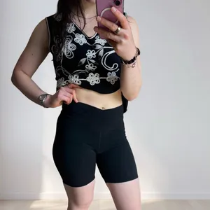 Old Navy Black Biker Active Shorts thumbnail 3