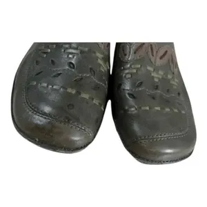 Clarks Women Olive Green Leather Slip On Mules Thick Stitched Clogs Wedges 9M thumbnail 7