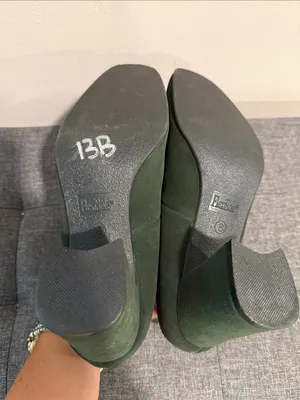 Fashion Bug Dark Green Suede Block Heel Pumps Size 8 thumbnail 11