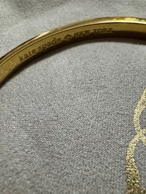 Kate Spade New York "Spot The Spade" Enamel Hinged Bangle thumbnail 4