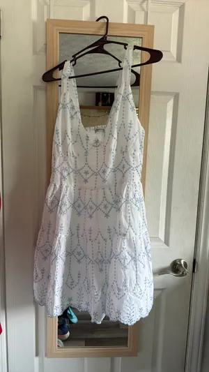 Dress thumbnail 4