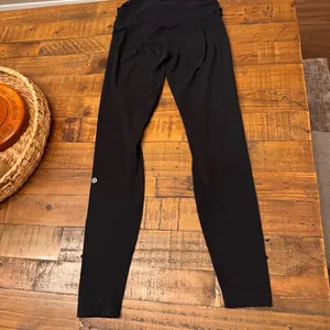Lululemon Tie‎ Waist Leggings thumbnail 4