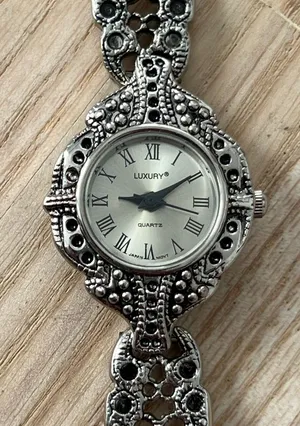 Fashion Watch Luxury Brand thumbnail 1