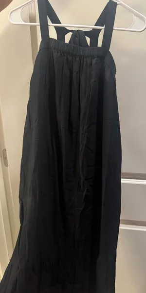 Old Navy Black Maxi Dress thumbnail 1