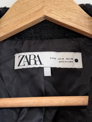 ZARA Tweed Black Blazer Size Medium Blogger Fav Minimalist Luxury Gold Buttons thumbnail 3
