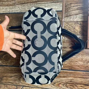handbag thumbnail 5