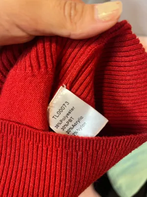 Título: Red Cropped Knit Sweater Crewneck Long Sleeve Size S thumbnail 3