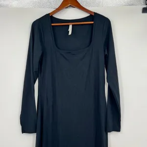 The Group Babaton by Aritzia black pullover square neck dress long sleeve sz XL thumbnail 5