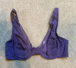 Victoria’s Secret Purple Full Lace Plunge Unlined Bra Size 34 D thumbnail 1