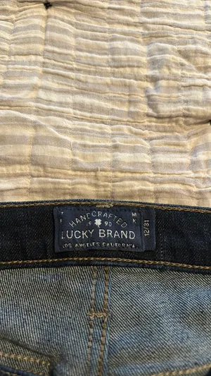 Lucky Brand Jeans thumbnail 2