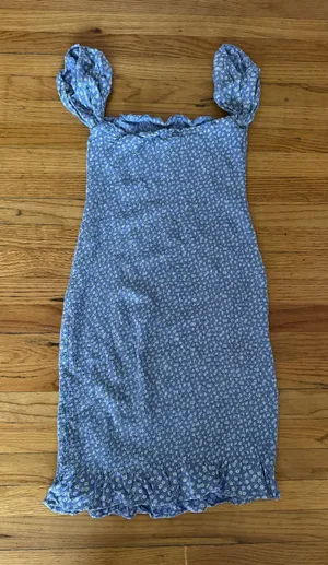 Abercrombie & Fitch Blue floral Shirred Smocked Dress thumbnail 1