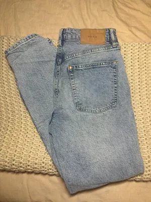H&M Mom Jeans thumbnail 2