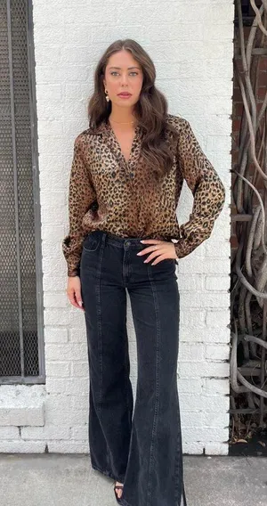 ZARA Vintage TEAS Brown and black leopard print button down blouse size medium / has shoulder pads thumbnail 3