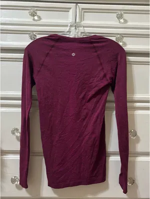 Lululemon Long Sleeve thumbnail 2