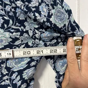 American Eagle NWT floral tie front blouse with bell sleeves size Large thumbnail 3