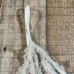 Out From Under Ivory Eyelash Lace Triangle Bralette Adjustable Boho Lingerie L thumbnail 4