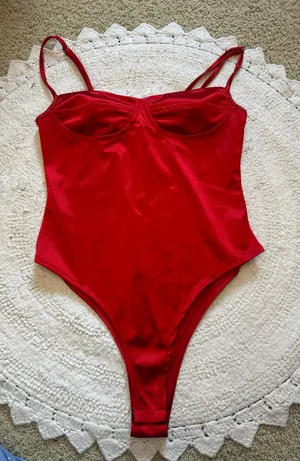 Red silk body suit Size XS thumbnail 1