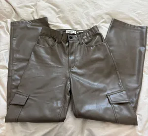 Abercrombie 90’s Relax High-Rise Vegan Pants thumbnail 1