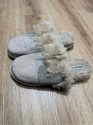 Gianni Bini Cheeky Rhinestone Heart Faux Fur Slippers Women's 7 Beige Silver thumbnail 3
