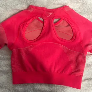 Gymshark Ultra Seamless Crop TopSlim Fit. thumbnail 3