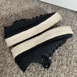 Converse All Star Espadrille Platform Shoes Size 6 in Black thumbnail 10