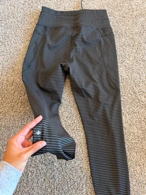 High Waisted Drawstring Striped Yoga Leggings with Pockets Size Small Athleisure thumbnail 4