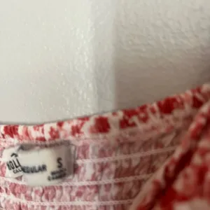Hollister Red Floral‎ Midi Dress thumbnail 5