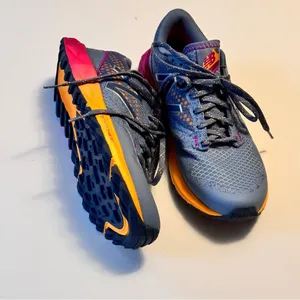 New Balance Women's Running Athletic Sporty Two Color Logo Sneakers NWOT thumbnail 11